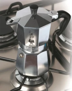 Bialetti Moka Express - 3 Tassen Espressokocher -Bosch Verkäufe 0ddf7688fff590de75c51e35a988f917
