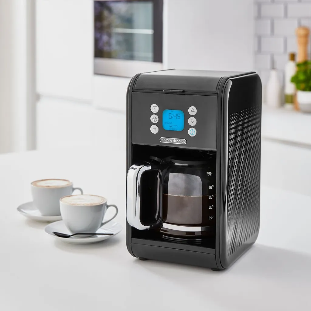 Morphy Richards Verve Pour Over Filter Coffee Machine, Kombi-Kaffeemaschine, 1,8 L, Gemahlener Kaffee, 900 W, Schwarz 4 Morphy Richards Verve Pour Over Filter Coffee Machine, Kombi-Kaffeemaschine, 1,8 L, Gemahlener Kaffee, 900 W, Schwarz – Bild 2