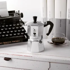 Bialetti Moka Express, Espressokocher 6Tassen + Adapterplatte Induktion 9 Bialetti Moka Express, Espressokocher 6Tassen + Adapterplatte Induktion -Bosch Verkäufe 353fa8040ab65b458b2c36c12de2646e