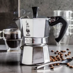 Bialetti Moka Express - 3 Tassen Espressokocher -Bosch Verkäufe 389e12ed31c5b0eae3c0c57a14e0d970