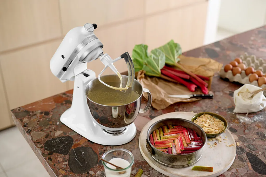 KitchenAid 4,8 L 5KSM175 Artisan Küchenmaschine Set 4 Gemüseschneider+Fleischwolf+Spritzgebäckvors, Farbe:Liebesapfelrot 3 KitchenAid 4,8 L 5KSM175 Artisan Küchenmaschine Set 4 Gemüseschneider+Fleischwolf+Spritzgebäckvors, Farbe:Liebesapfelrot