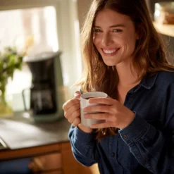 Tchibo Filterkaffeemaschine „Let’s Brew“, Für Bis Zu 10 Tassen Filterkaffee, 1,2L Aroma-Glaskaraffe, Edelstahl-Warmhalteplatte, Tropf-Stopp, Abschaltautomatik, Hellgrün -Bosch Verkäufe a277c1c66cbff00d80c4230fa88bc5e8