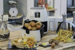 Philips Heißluftfritteuse Airfryer HD 9216/80 - Fassungsvermögen 800g - 1.425 Watt 36 Philips Heißluftfritteuse Airfryer HD 9216/80 - Fassungsvermögen 800g - 1.425 Watt -Bosch Verkäufe b445af953f547f18344d3615941f757b