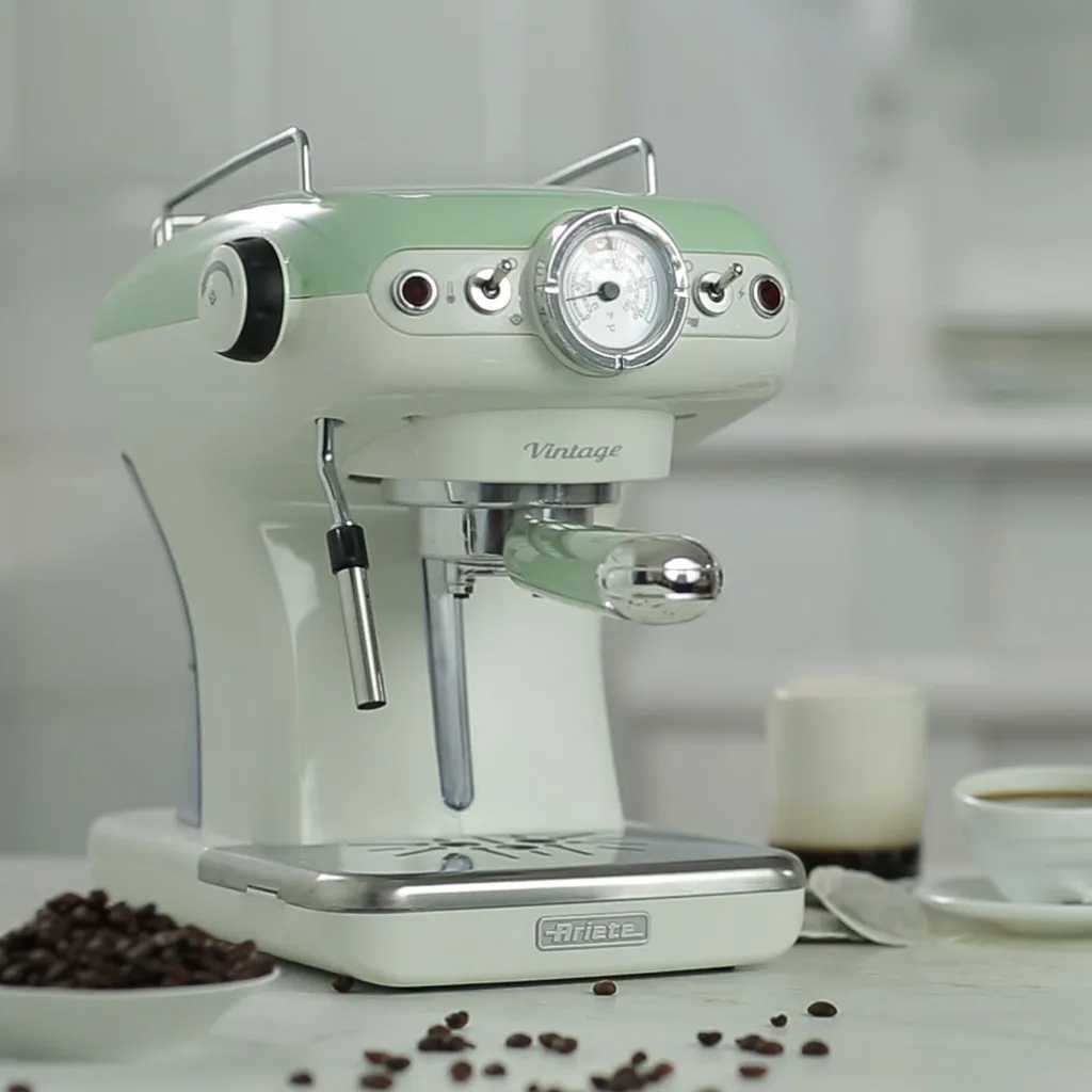 Ariete Vintage Siebträger-Espressomaschine Grün 19 Ariete Vintage Siebträger-Espressomaschine Grün – Bild 17